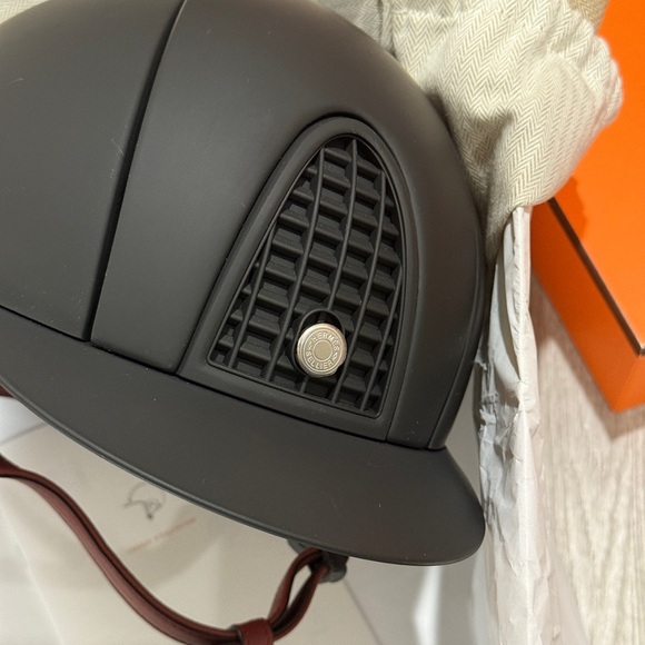 HERMES Eole riding helmet - Picture 8 of 13